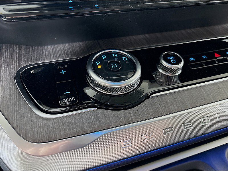 New 2026 Ford Expedition Max Platinum w/ Platinum Ultimate Package image 19