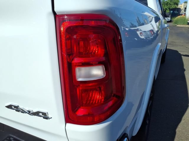 Used 2026 RAM 1500 Laramie AWD/4WD image 15