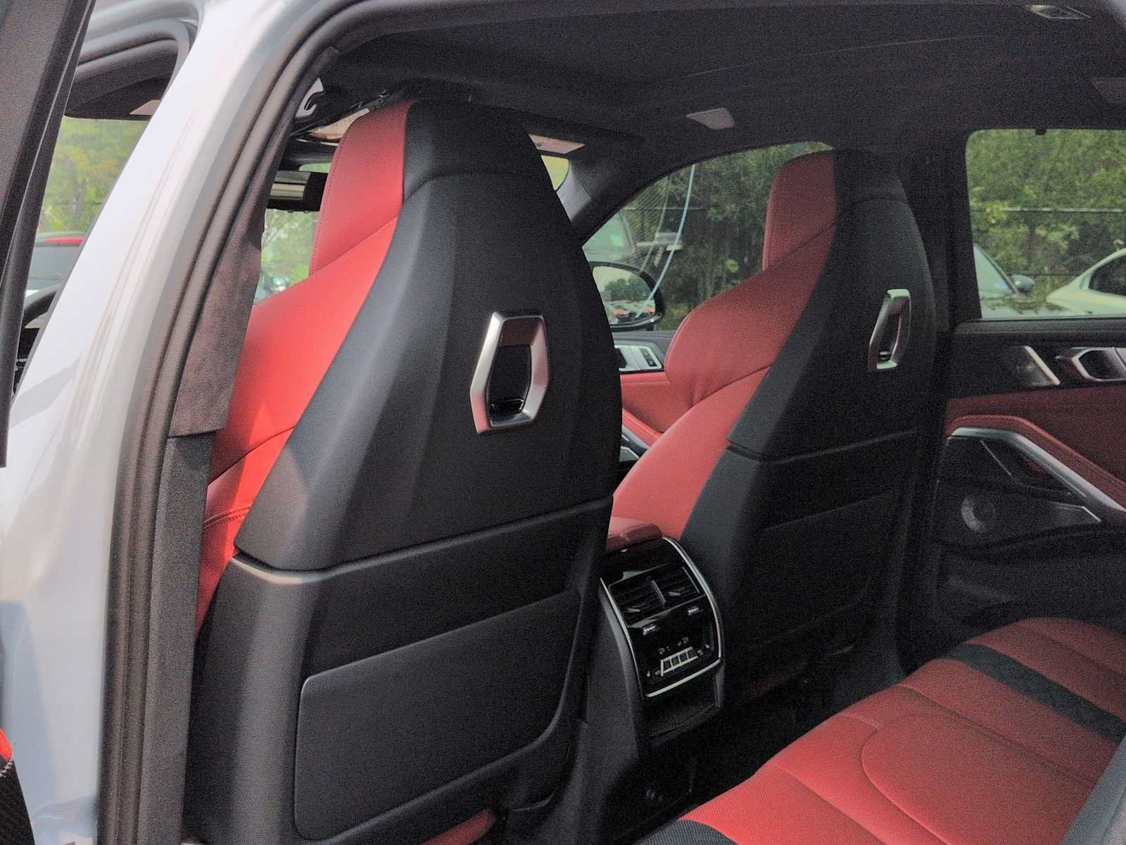 Used 2025 BMW X6 M Competition w/ Executive Package AWD/4WD image 19