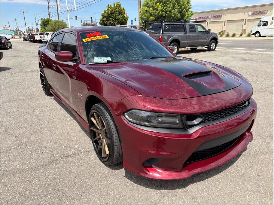 Used 2019 Dodge Charger Scat Pack RWD image 2