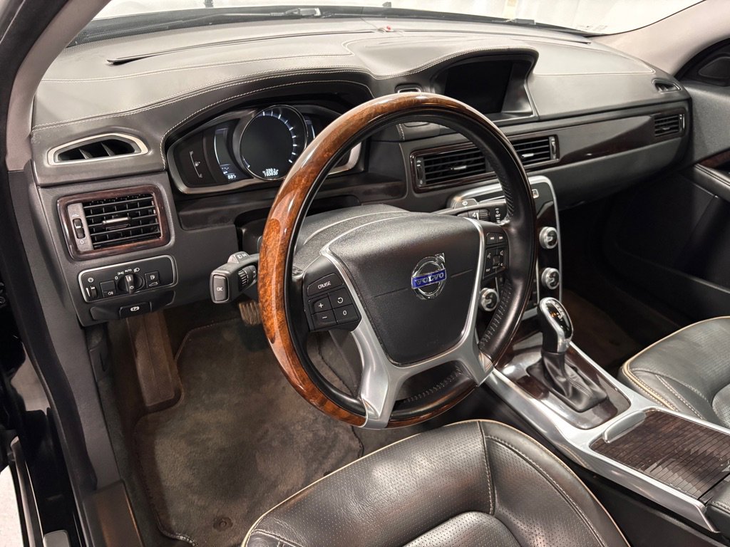 Used 2016 Volvo S80 T5 w/ Inscription Package image 9