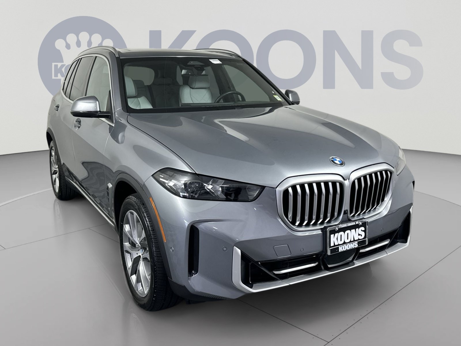 Used 2024 BMW X5 xDrive40i w/ Parking Assistance Package AWD/4WD image 10