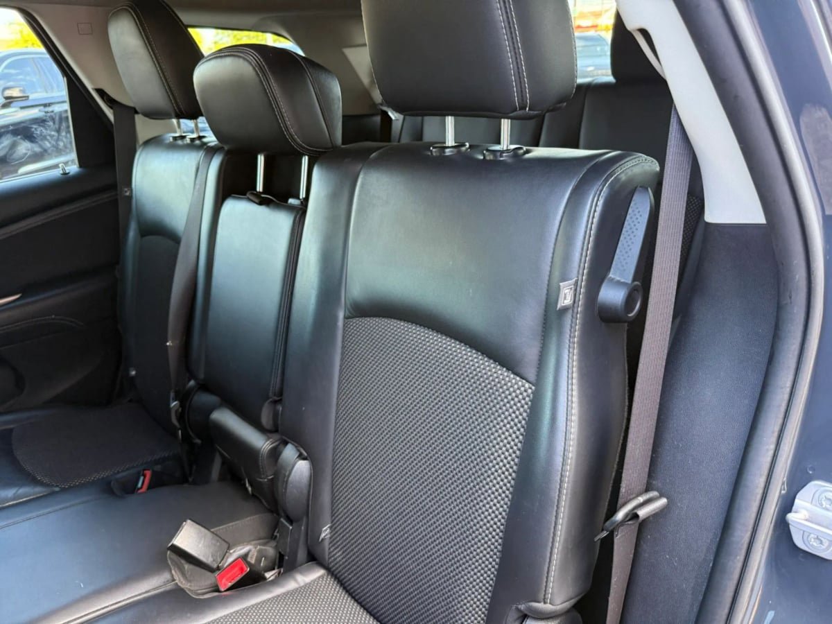 Used 2017 Dodge Journey Crossroad image 44
