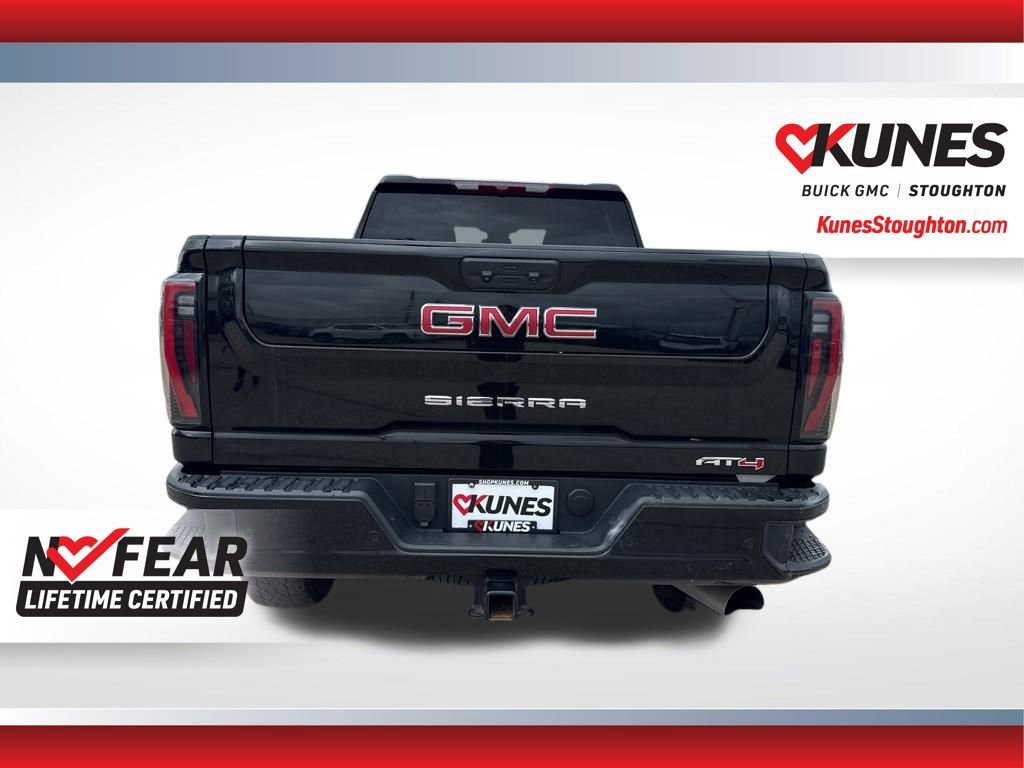 Used 2025 GMC Sierra 2500 AT4 image 14