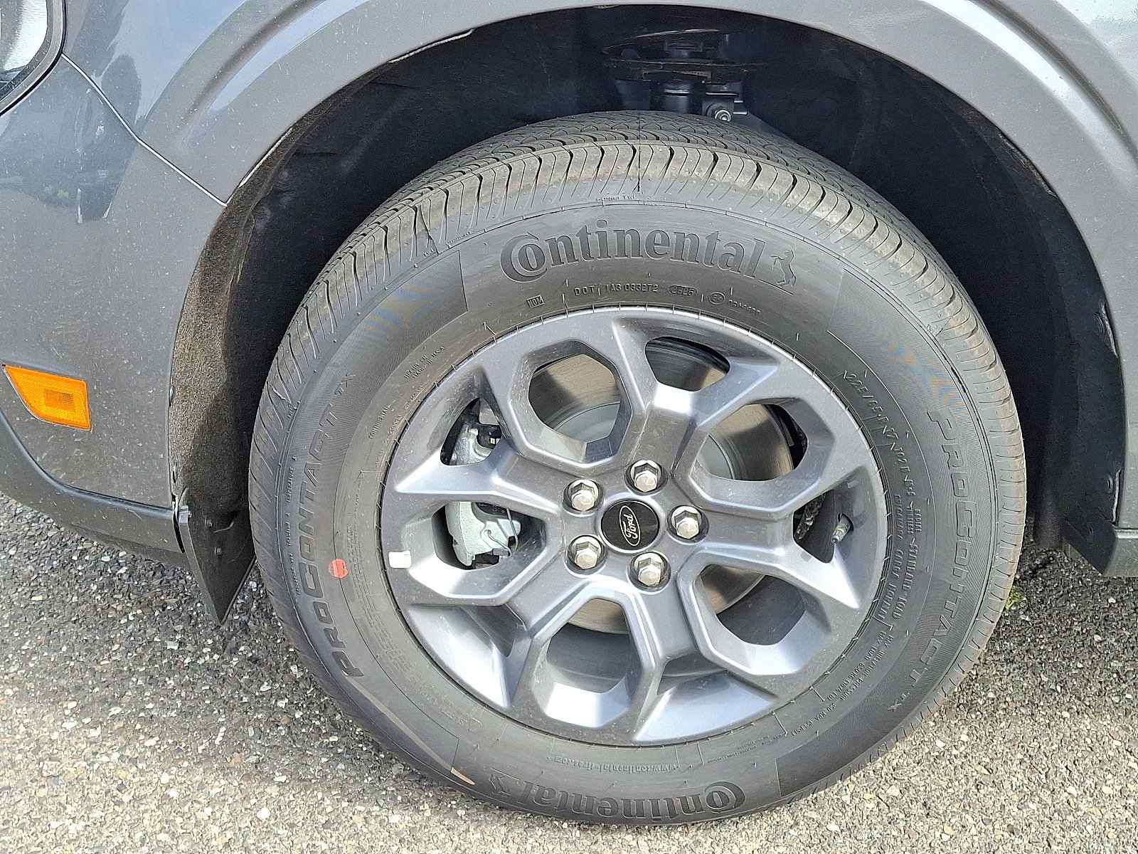 New 2025 Ford Maverick XLT w/ XLT Luxury Package FWD image 4