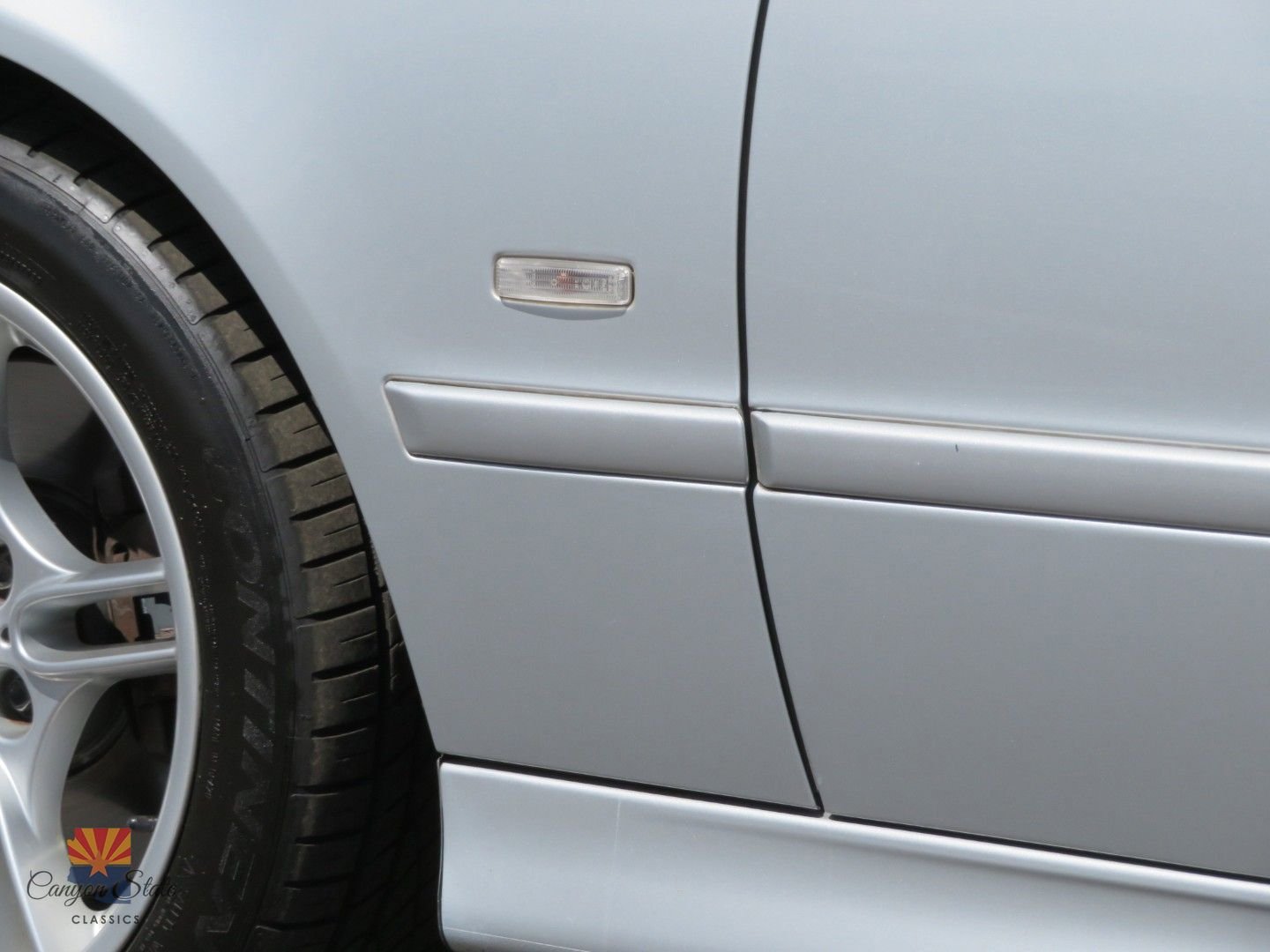 Used 2002 BMW 540i Sedan image 25