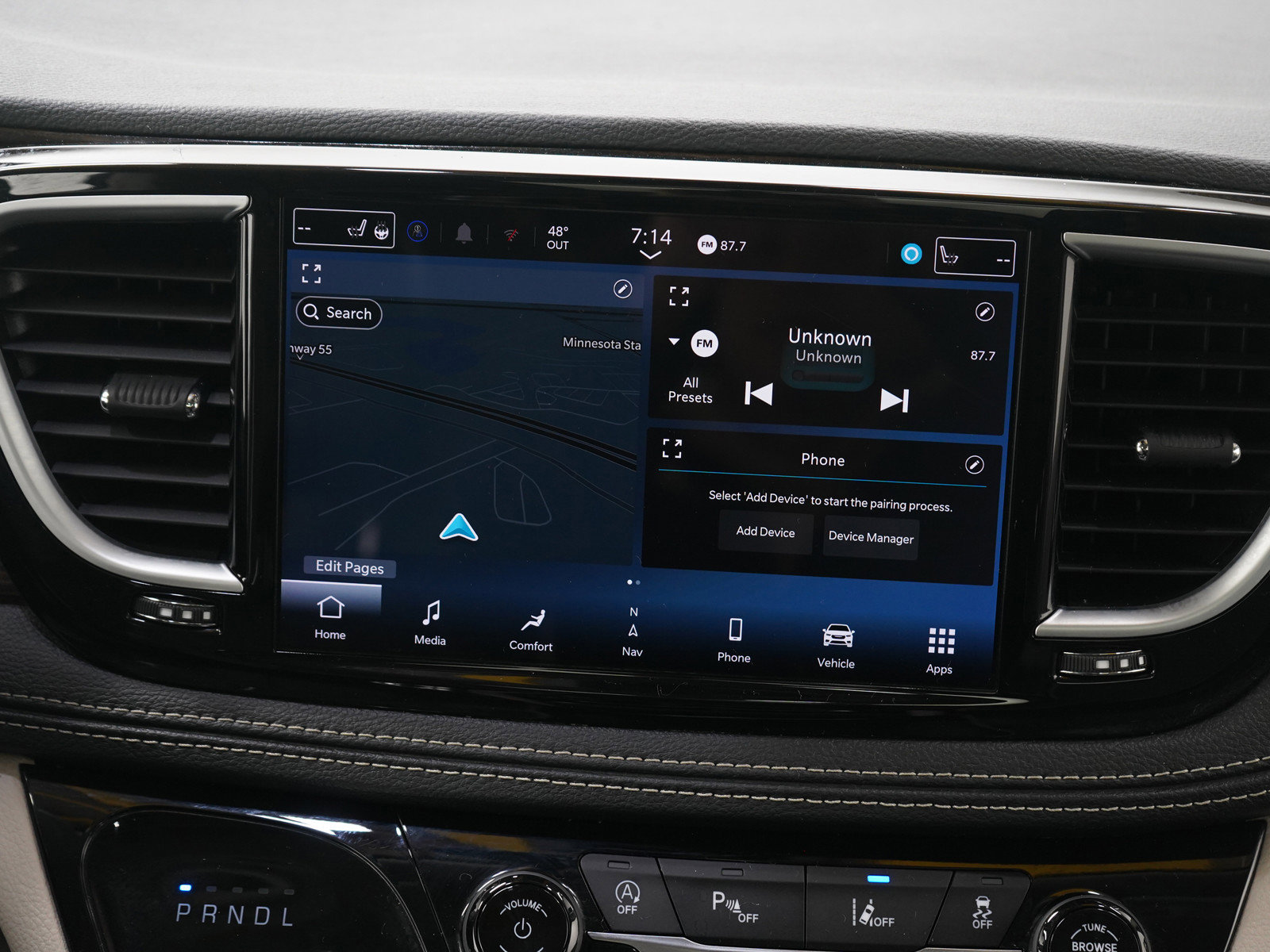 Used 2024 Chrysler Pacifica Limited image 17