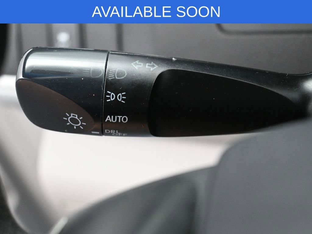 Used 2012 Toyota Camry LE FWD image 18