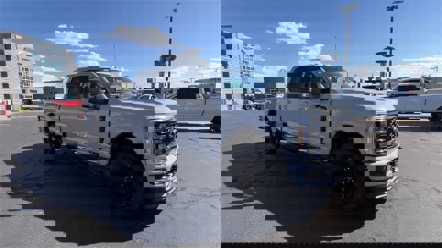 New 2025 Ford F350 Lariat w/ Lariat Ultimate Package image 9