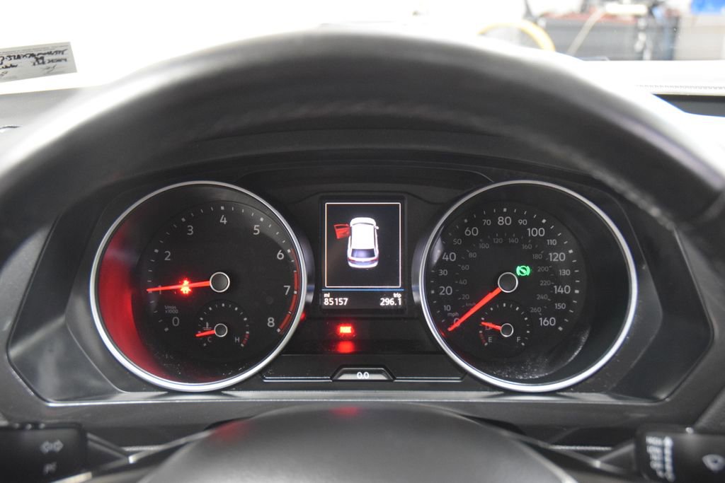 Used 2019 Volkswagen Tiguan SE w/ Panoramic Sunroof Package AWD/4WD image 50