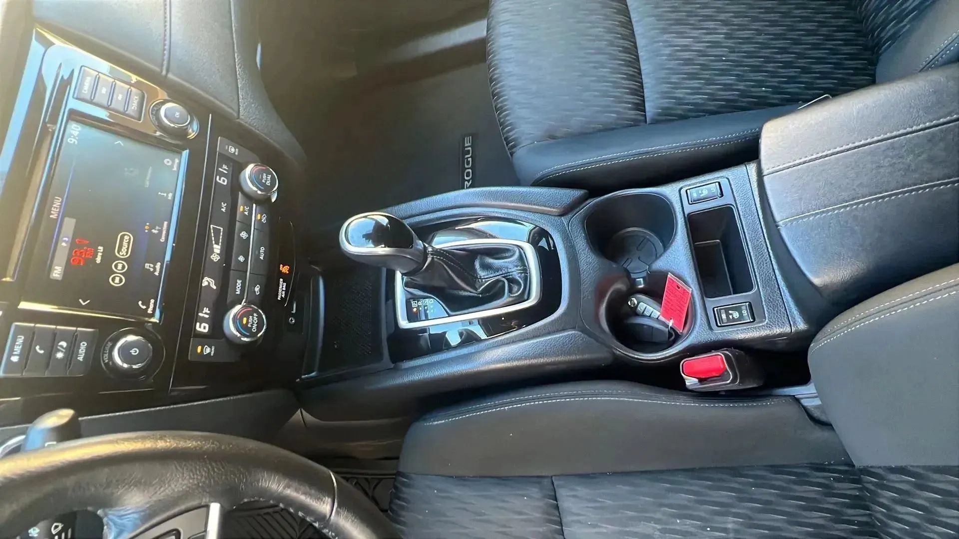 Used 2019 Nissan Rogue SV AWD/4WD image 26