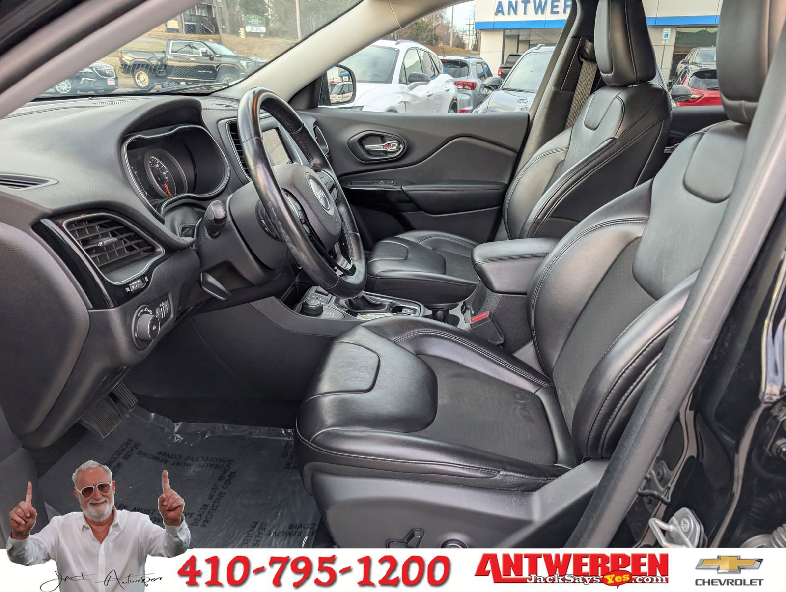 Used 2020 Jeep Cherokee Latitude Plus image 14