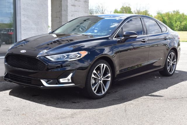 Used 2019 Ford Fusion Titanium FWD image 13