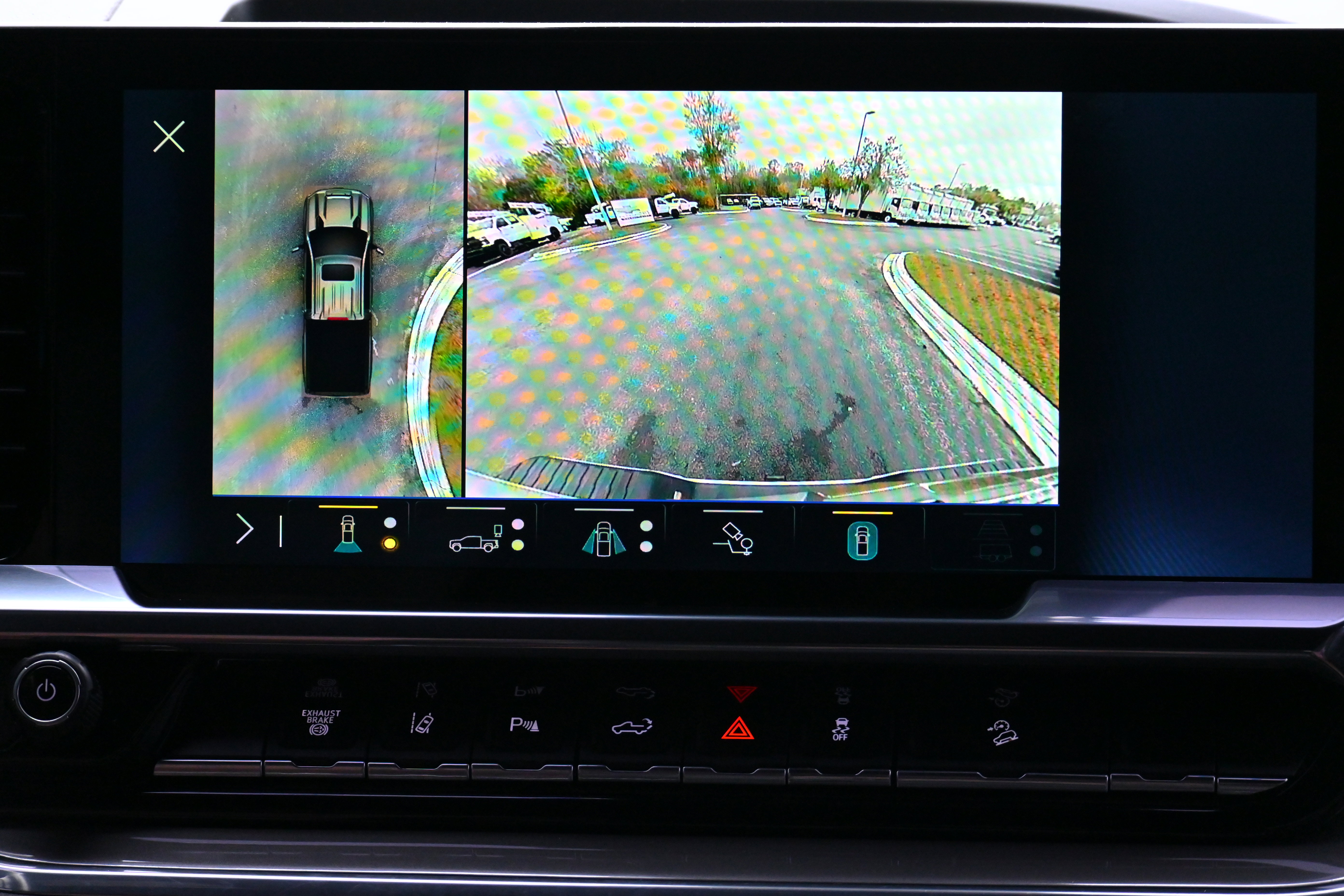 Used 2024 Chevrolet Silverado 2500 High Country w/ High Country Premium Package image 13