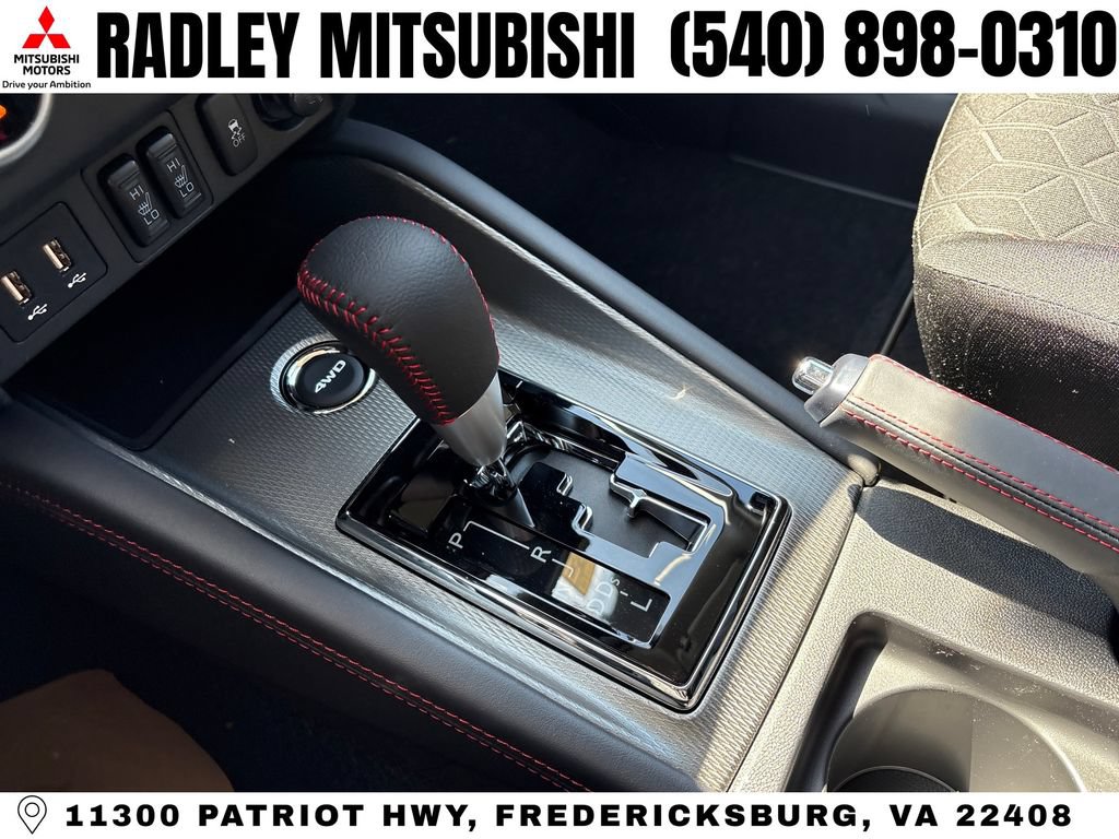 New 2026 Mitsubishi Outlander Sport LE AWD/4WD image 11