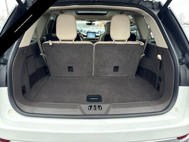 Certified 2023 Lincoln Aviator Reserve w/ Equipment Group 201A image 28