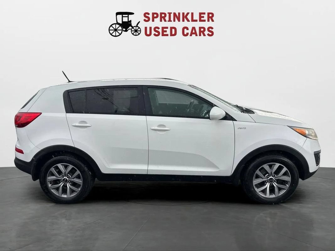 Used 2016 Kia Sportage LX AWD/4WD image 3
