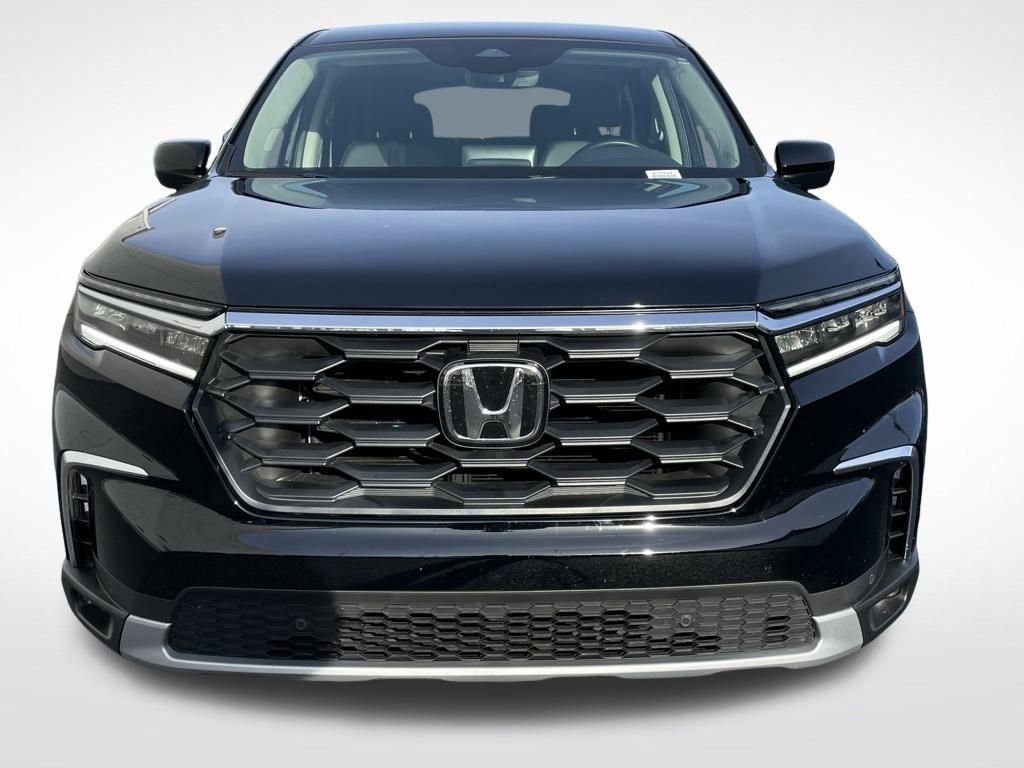 Certified 2025 Honda Pilot EX-L image 9