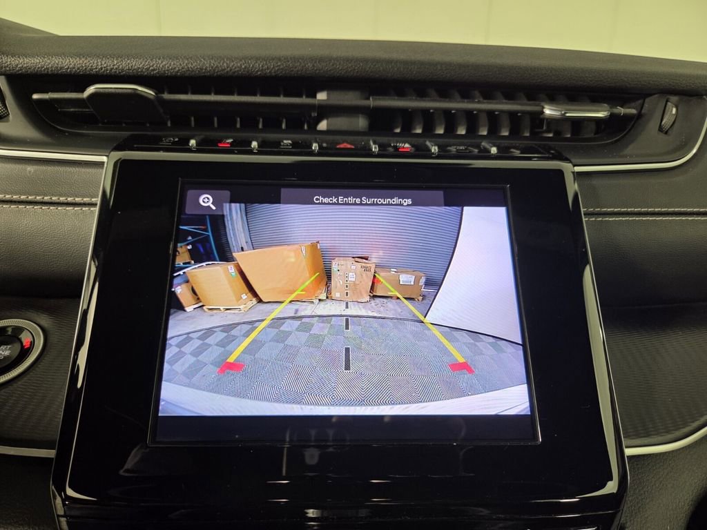 Certified 2024 Jeep Grand Cherokee Altitude image 20