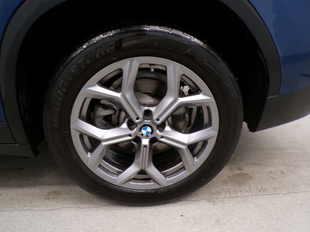 Used 2024 BMW X3 xDrive30i w/ Premium Package AWD/4WD image 9