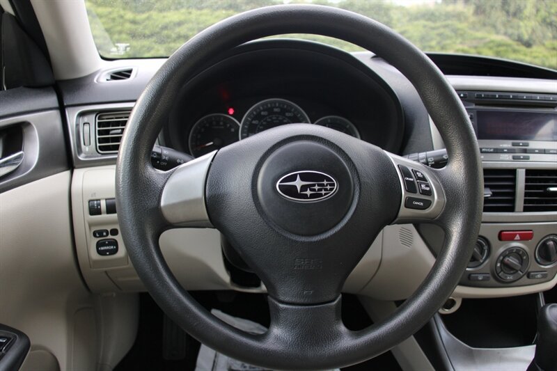 Used 2011 Subaru Impreza 2.5i AWD/4WD image 17