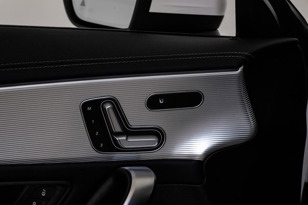 Used 2020 Mercedes-Benz CLA 250 image 44