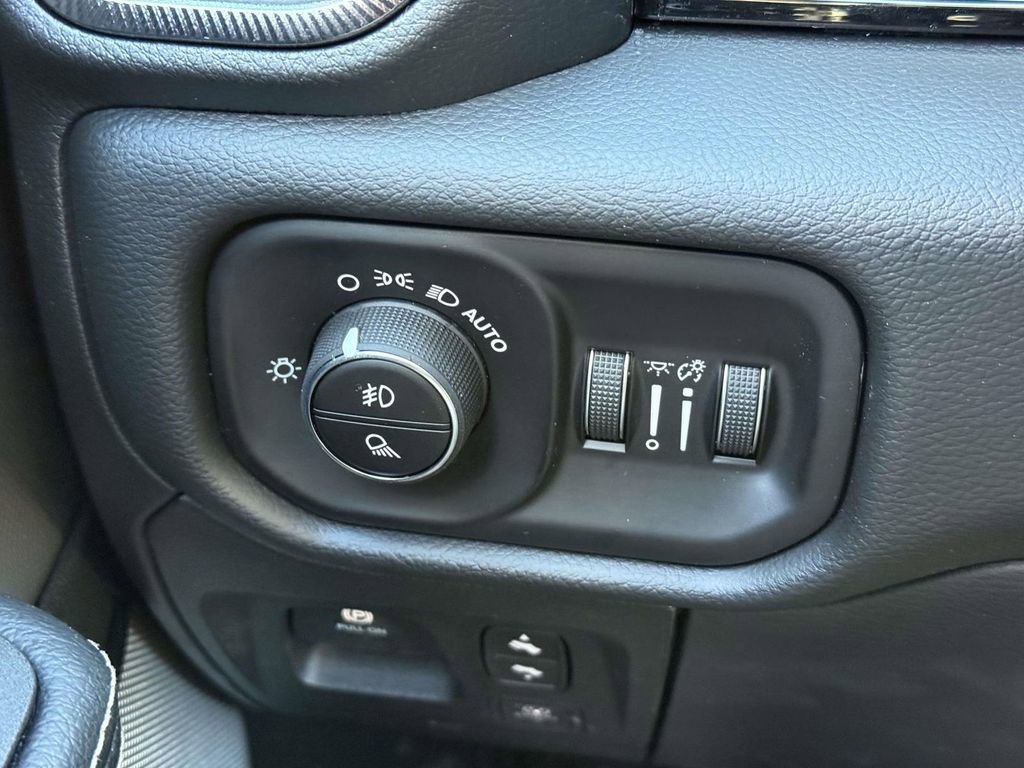 New 2026 RAM 1500 Rebel w/ Rebel Level 2 Equipment Group AWD/4WD image 30
