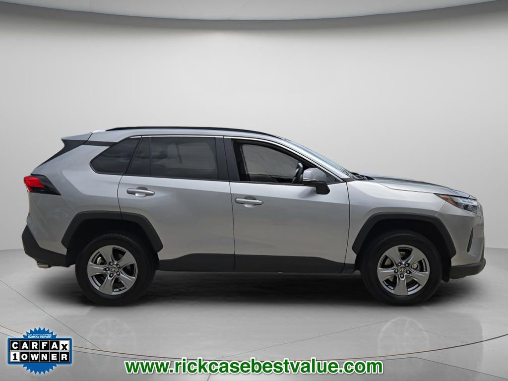 Used 2023 Toyota RAV4 XLE w/ Convenience Package image 4