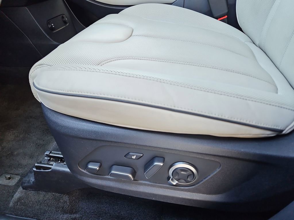 Used 2024 Hyundai Palisade Calligraphy image 27