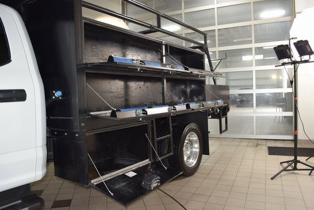 Used 2022 Ford F550 4x4 Crew Cab Super Duty w/ XLT Value Package image 35