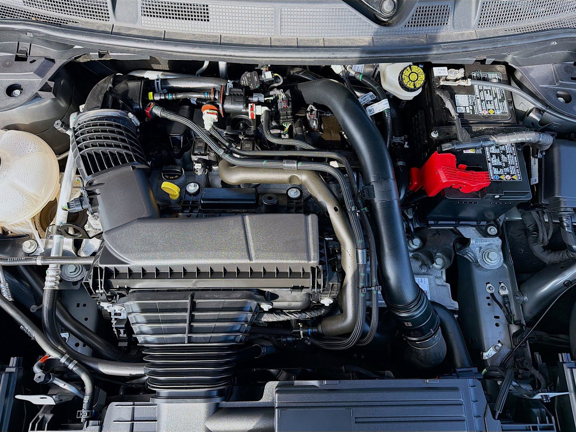 Used 2025 Lincoln Corsair FWD image 31