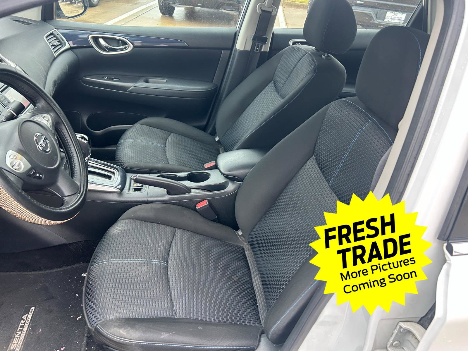 Used 2018 Nissan Sentra SR w/ SR Midnight Edition Package image 11