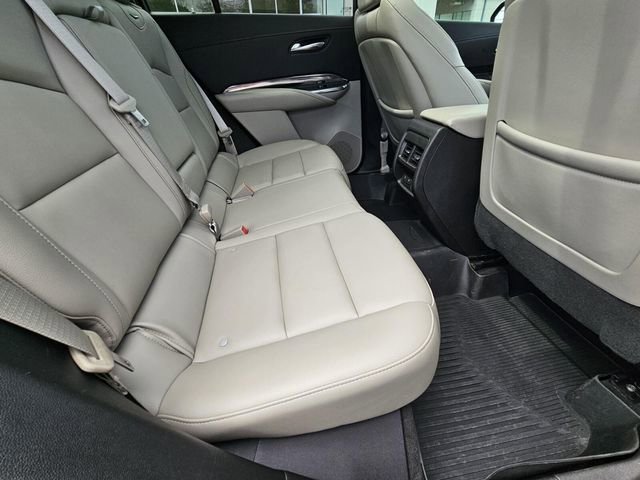 Used 2019 Cadillac XT4 Luxury w/ Cold Weather Package image 17