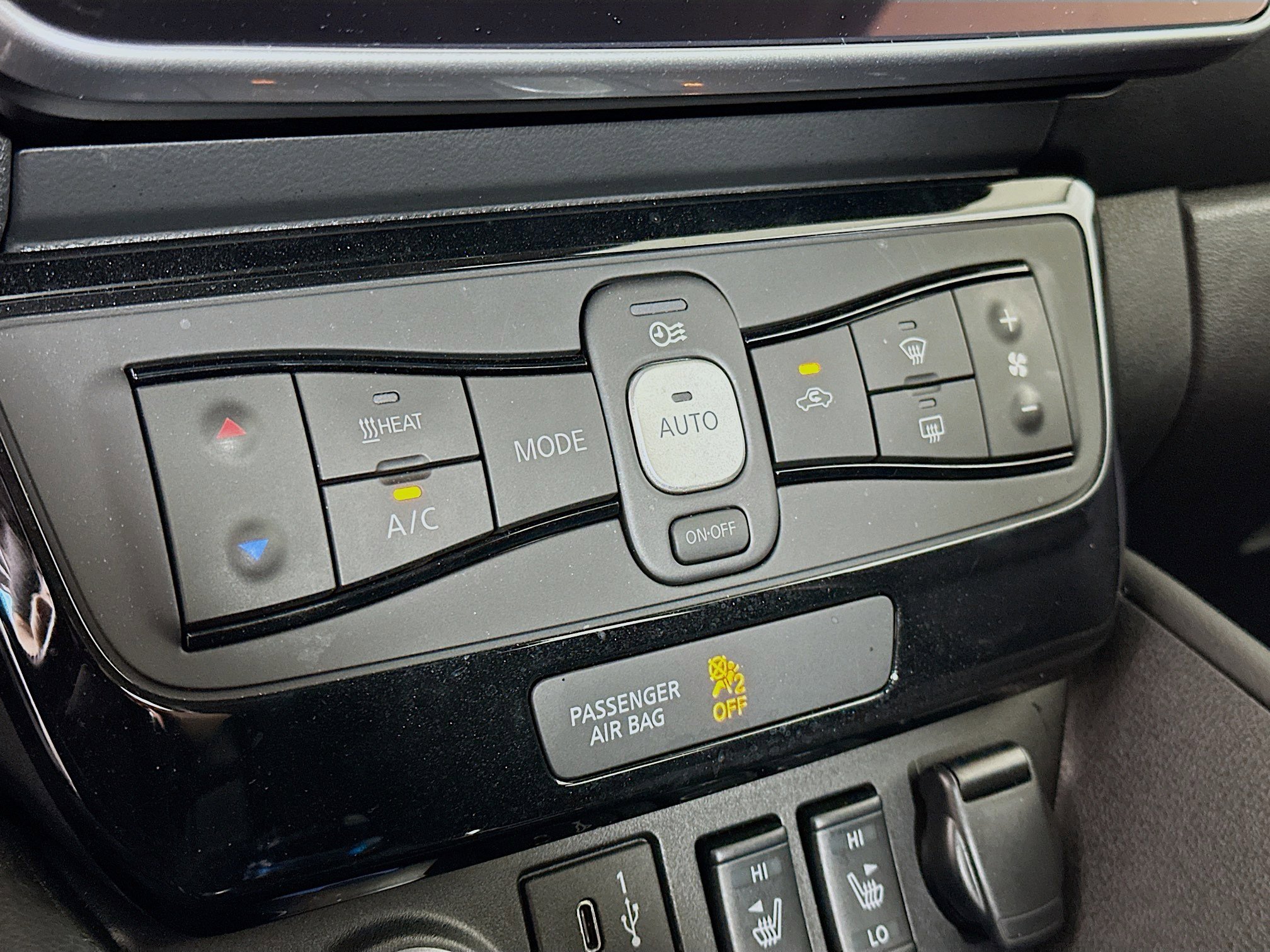 Used 2025 Nissan Leaf SV Plus FWD image 24