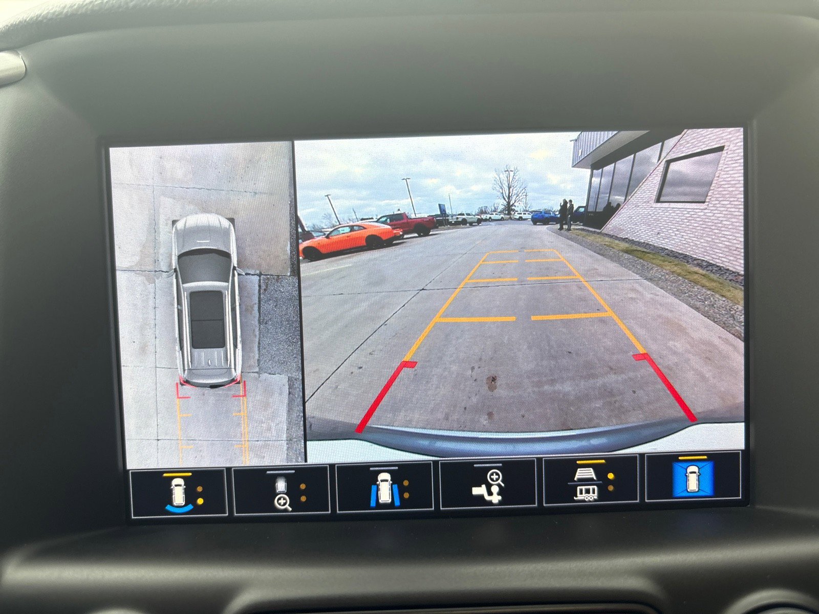 Used 2023 GMC Terrain AT4 w/ Infotainment Package II image 22