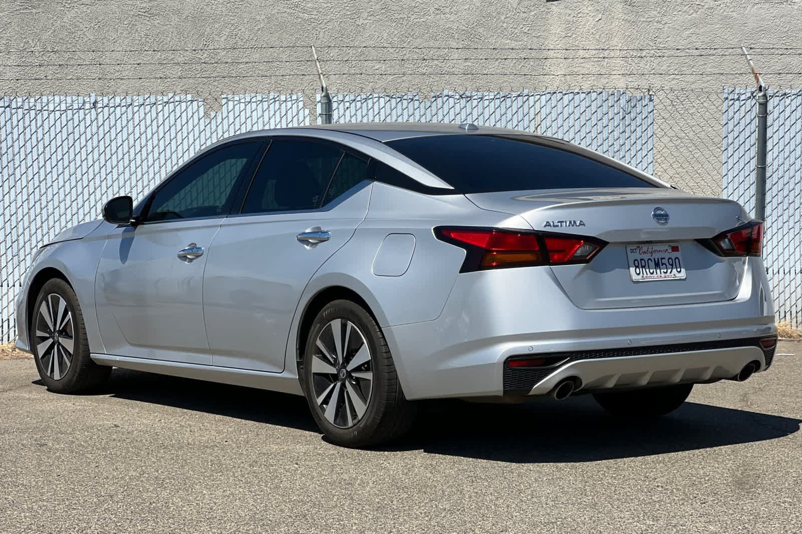 Used 2019 Nissan Altima 2.5 SL FWD image 5
