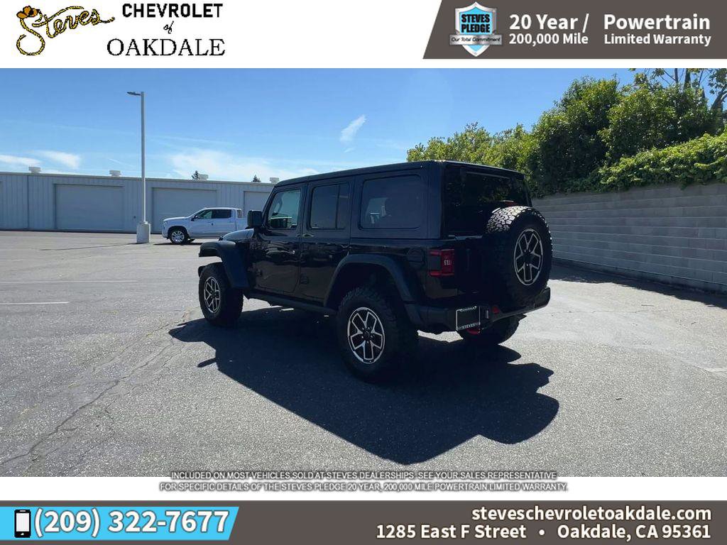 Used 2025 Jeep Wrangler Unlimited Rubicon AWD/4WD image 9