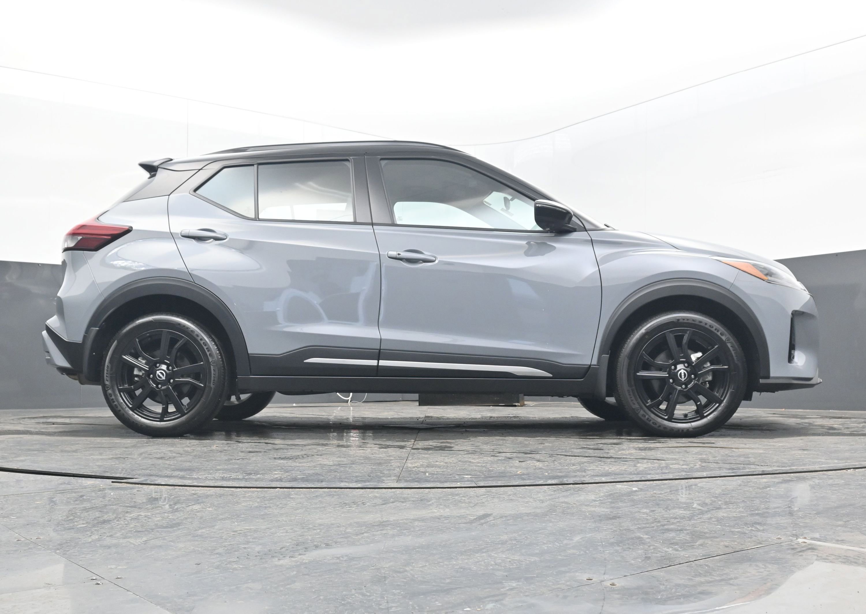 Certified 2024 Nissan Kicks SR w/ SR Premium Package image 28