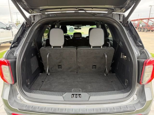 Used 2022 Ford Explorer ST-Line w/ Class IV Trailer Tow Package RWD image 8