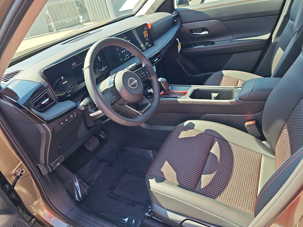 New 2027 Nissan Kicks SR w/ SR Premium Package FWD image 19