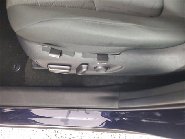 Used 2022 Toyota RAV4 XLE image 23