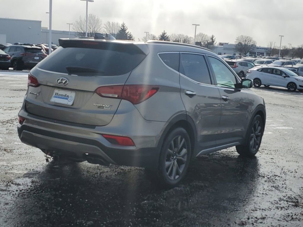 Used 2017 Hyundai Santa Fe Sport image 9