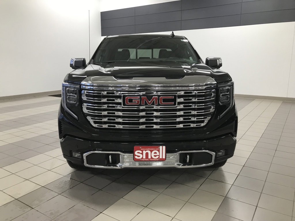 Used 2024 GMC Sierra 1500 Denali w/ Technology Package image 8