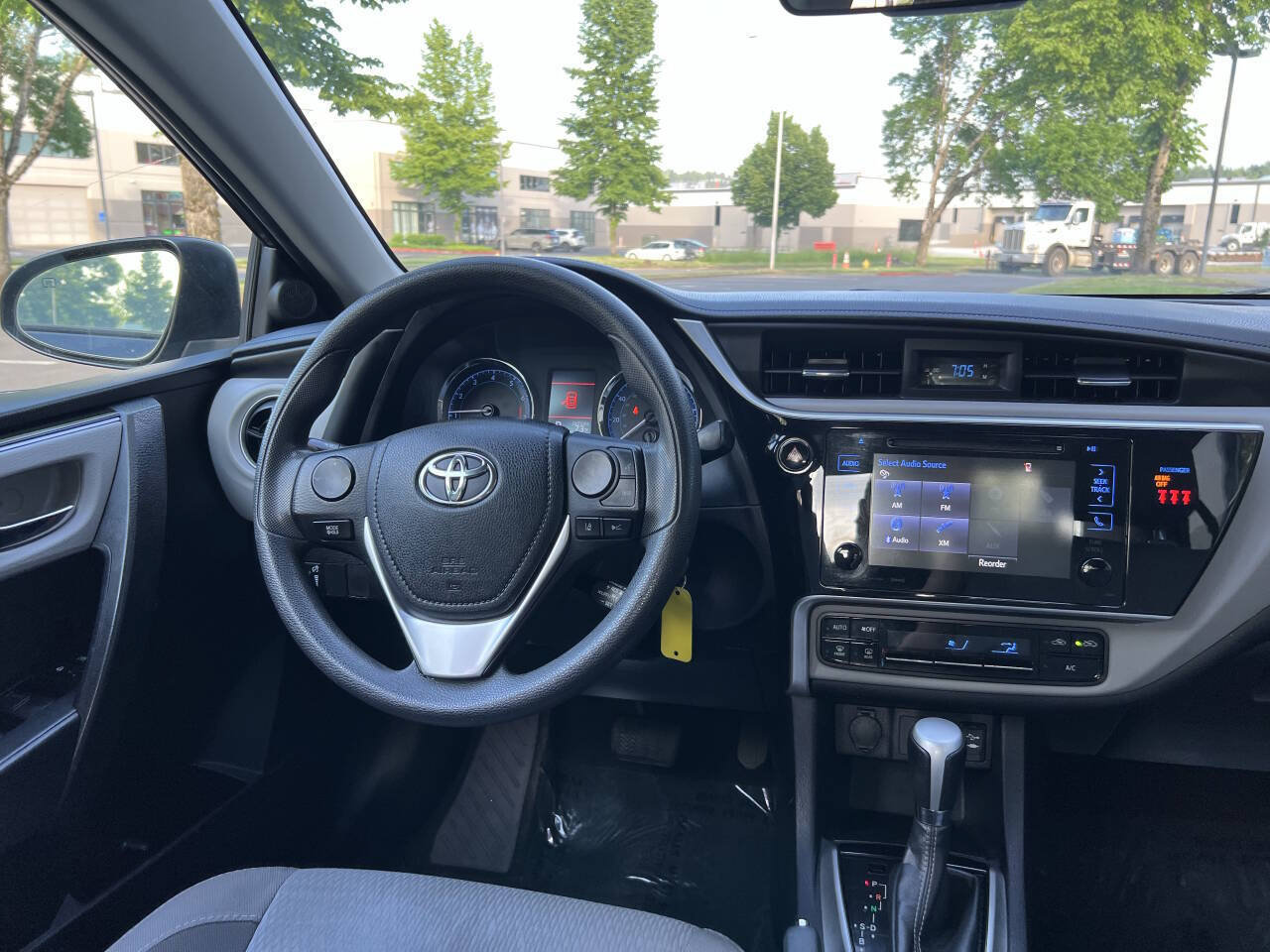 Used 2018 Toyota Corolla LE w/ LE Premium Package FWD image 12