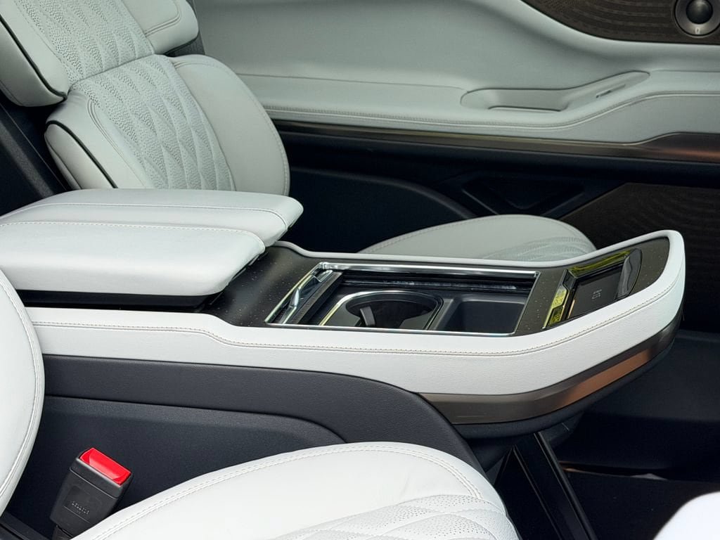New 2026 Lincoln Navigator Black Label AWD/4WD image 20