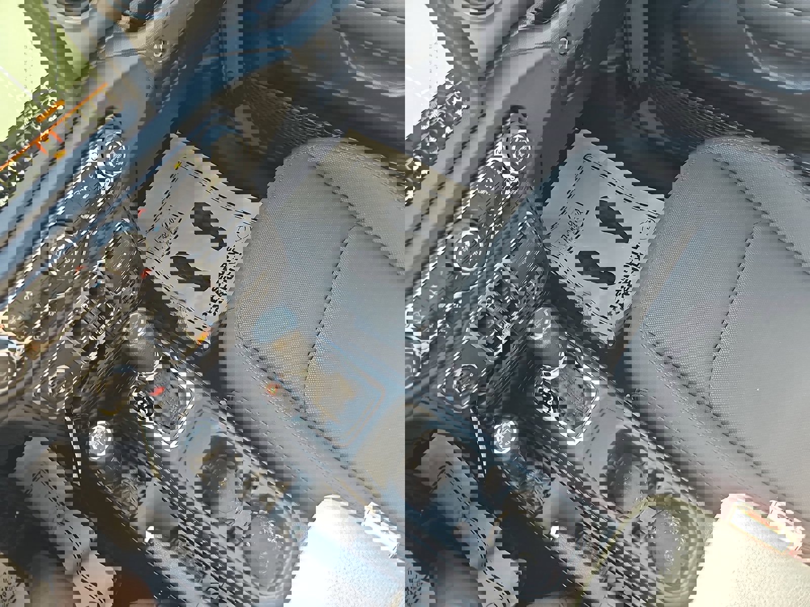 Used 2023 Jeep Gladiator Willys AWD/4WD image 25