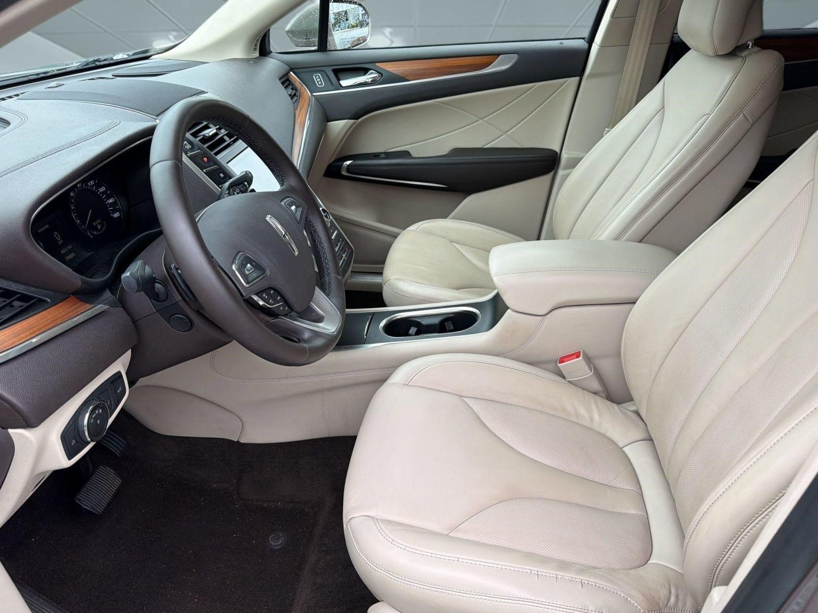 Used 2019 Lincoln MKC Select w/ Select Plus Package FWD image 5
