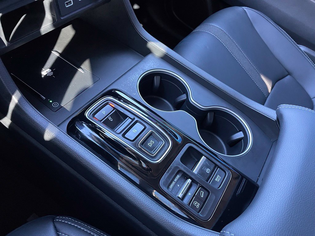 Certified 2025 Honda Pilot Touring image 19