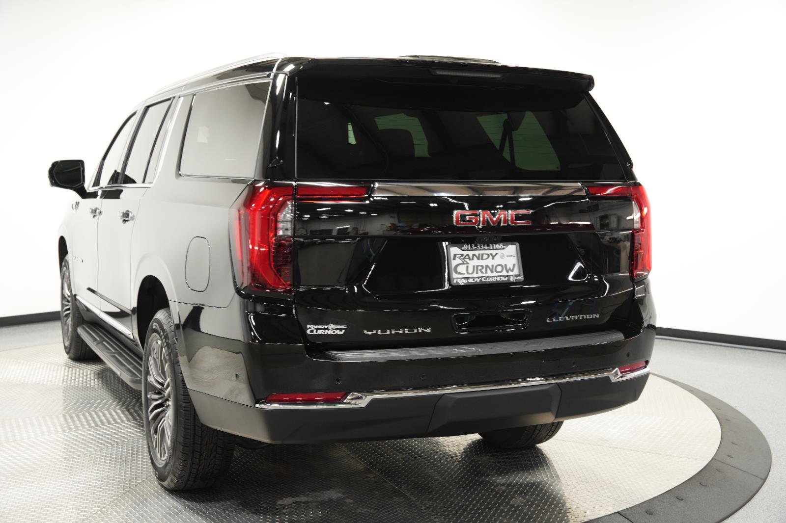 New 2026 GMC Yukon XL Elevation w/ Elevation Premium Package AWD/4WD image 6
