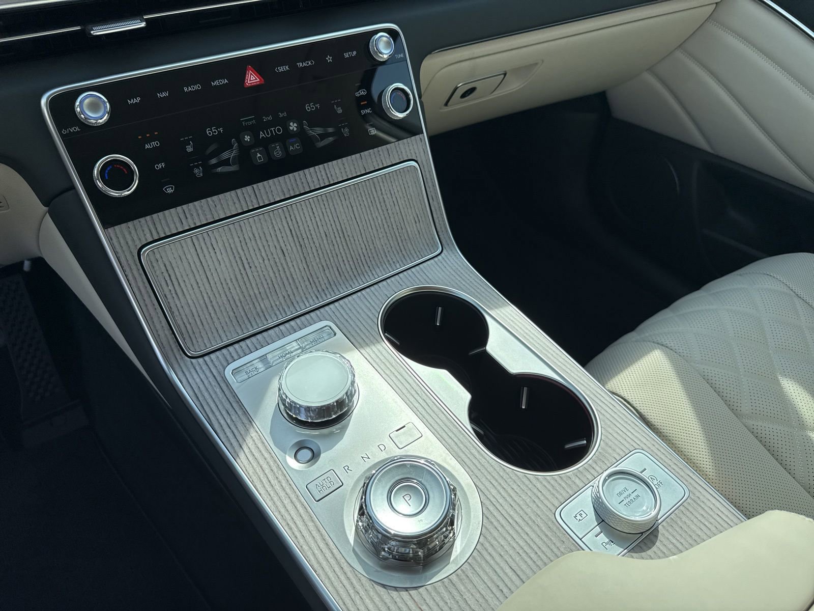 Used 2026 Genesis GV80 3.5T Prestige image 31